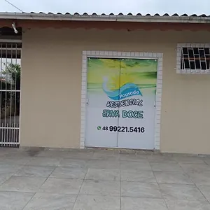 Residencial Erva Doce - 400m Da De Canasvieiras Casa de hóspedes
